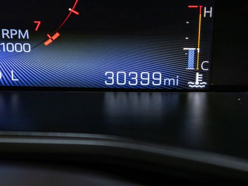 Used 2023 Chevrolet Colorado Trail Boss w/ Technology Package image 18