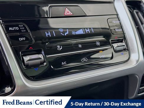 Used 2022 Kia Sorento SX Prestige image 18