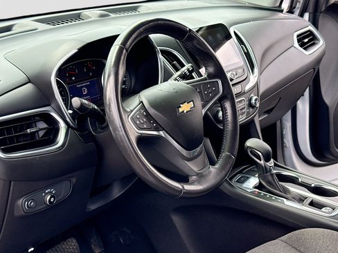Used 2022 Chevrolet Equinox LT AWD/4WD image 4