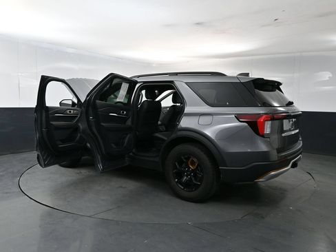 Used 2026 Ford Explorer Tremor w/ Tremor Convenience Package AWD/4WD image 28