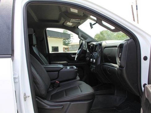 Used 2021 GMC Sierra 3500 4x4 Crew Cab w/ Convenience Package image 12