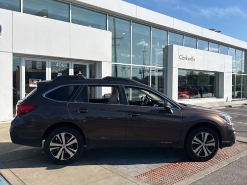 Used 2019 Subaru Outback 2.5i Limited AWD/4WD image 5
