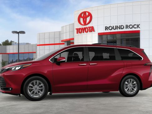 New 2026 Toyota Sienna XLE image 3