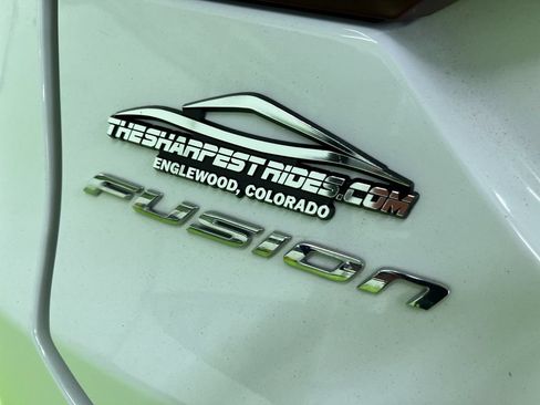 Used 2018 Ford Fusion SE FWD image 19