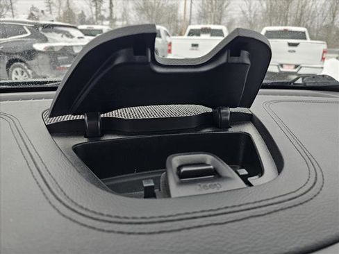 Certified 2021 Jeep Cherokee Latitude Lux 80th Anniv w/ Quick Order Package 26U 80TH image 23