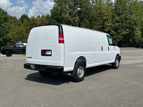 New 2025 Chevrolet Express 3500 Extended w/ Driver Convenience Package RWD image 4