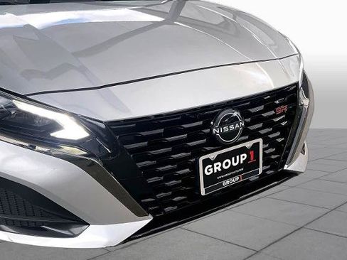 Certified 2023 Nissan Altima 2.5 SR FWD image 29