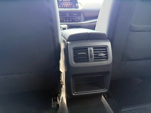 Used 2021 Nissan Rogue S FWD image 26