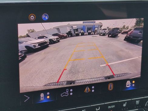 New 2025 Chevrolet Colorado Z71 w/ Midnight Edition image 15