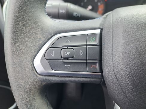 Used 2022 Jeep Compass Latitude image 17