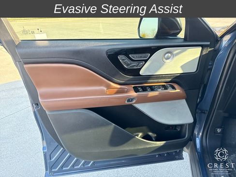 Used 2020 Lincoln Aviator Reserve w/ Equipment Group 202A image 10