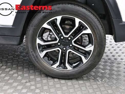 Used 2022 Jeep Compass Limited AWD/4WD image 32