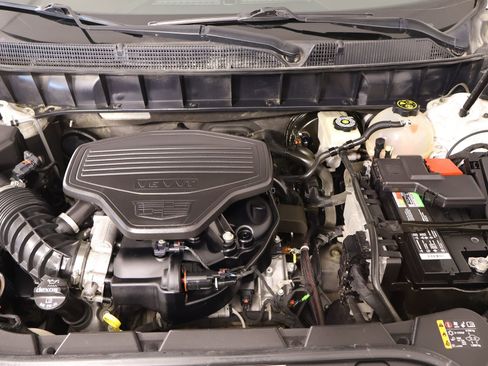 Used 2018 Cadillac XT5 Luxury w/ Driver Awareness Package image 21