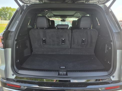 Used 2024 GMC Acadia Denali w/ Super Cruise Package AWD/4WD image 12