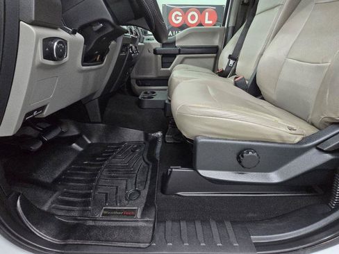 Used 2021 Ford F250 XL w/ STX Appearance Package AWD/4WD image 12