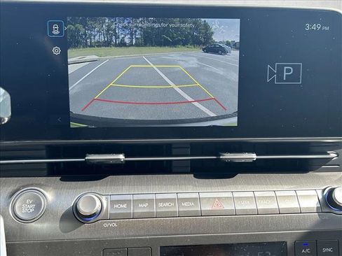 Used 2024 Hyundai Kona SEL image 12