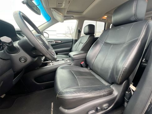Used 2014 Nissan Pathfinder SL image 16