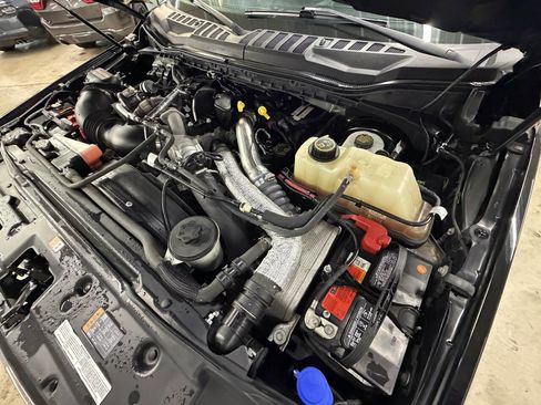 Used 2017 Ford F350 Lariat w/ Lariat Ultimate Package AWD/4WD image 10