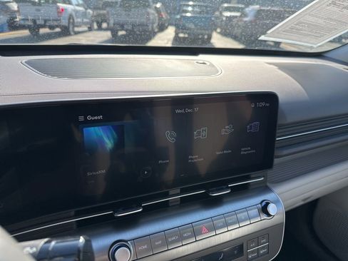 Used 2025 Hyundai Kona SEL image 22