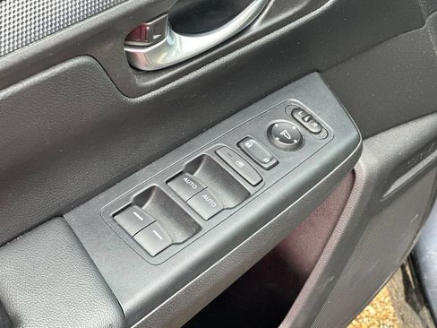 Used 2023 Honda CR-V EX image 17
