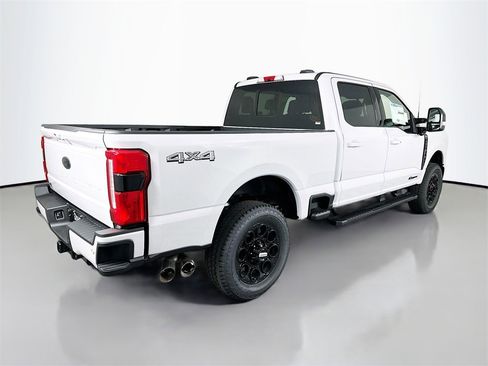 New 2026 Ford F250 Lariat w/ Black Appearance Package image 7