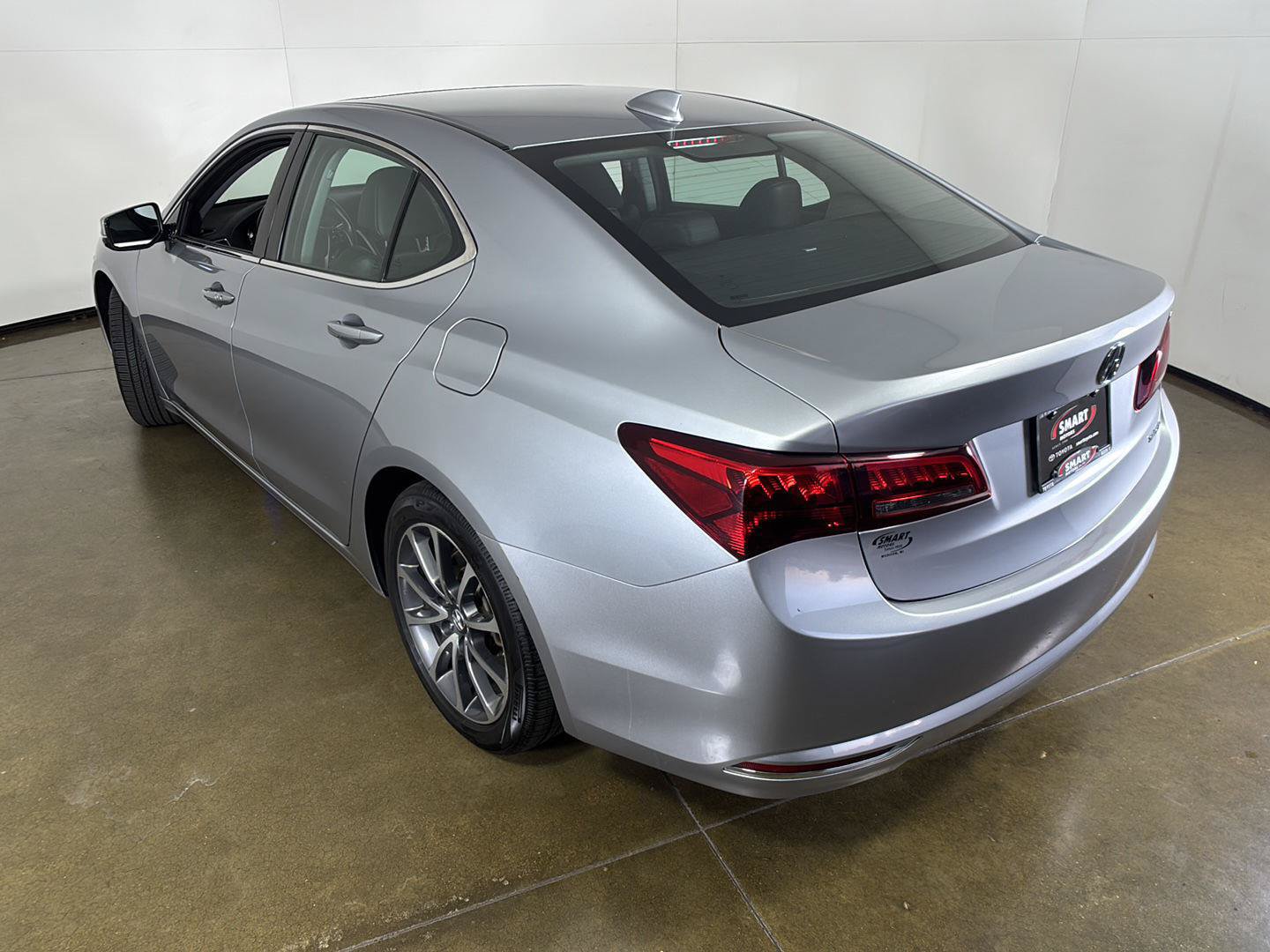 Used 2017 Acura TLX w/ Technology Package AWD/4WD image 20