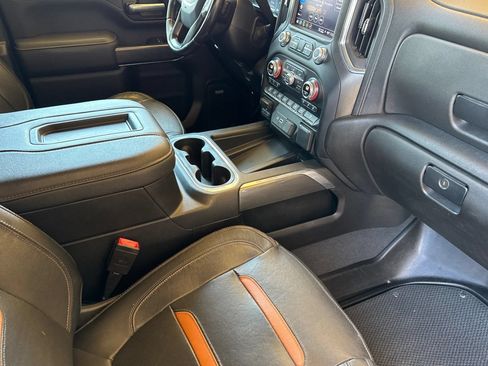 Certified 2022 GMC Sierra 2500 AT4 w/ AT4 Preferred Package AWD/4WD image 16