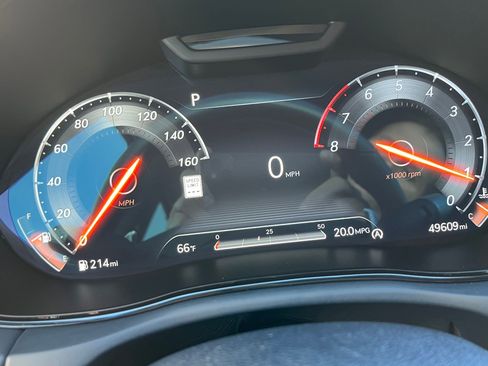 Used 2023 Genesis GV70 2.5T w/ Sport Prestige Package image 28