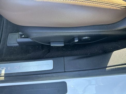 Used 2015 Lincoln MKZ Hybrid w/ Equipment Group 202A Reserve image 5