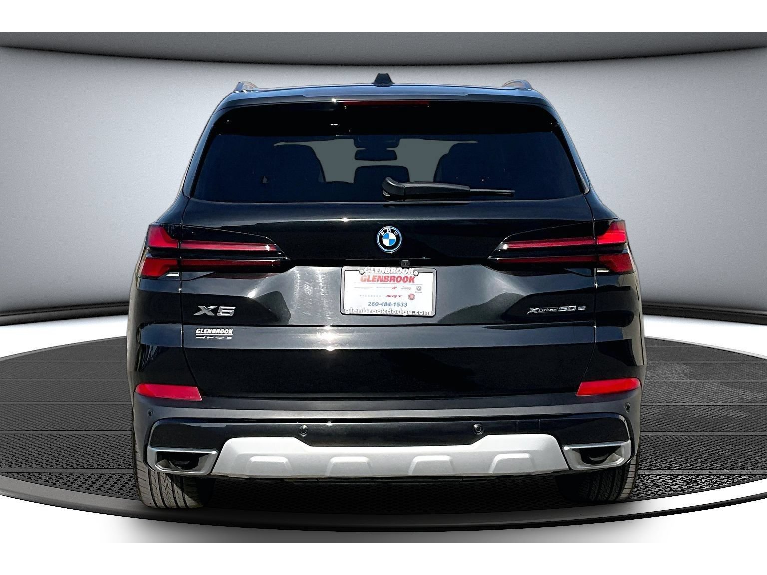 Used 2025 BMW X5 xDrive50e AWD/4WD image 6