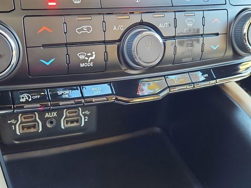 Used 2021 Dodge Durango SXT image 16