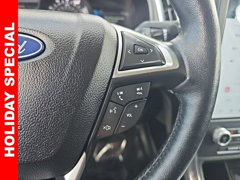 Used 2023 Ford Edge Titanium image 18