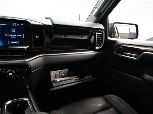 Used 2025 Chevrolet Silverado 1500 LT Trail Boss w/ Convenience Package II image 31