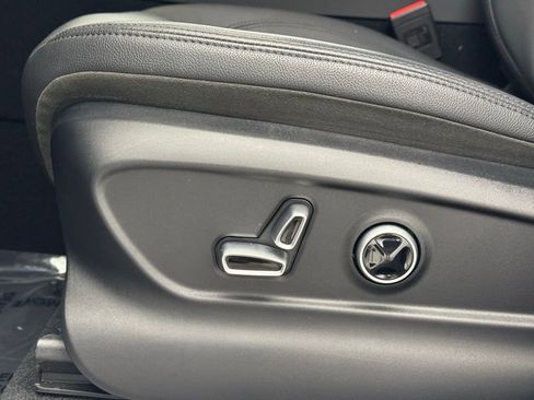 Used 2024 Maserati Grecale GT image 7