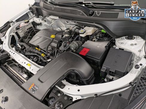 Used 2025 Chevrolet Trax RS w/ Sunroof Package FWD image 31