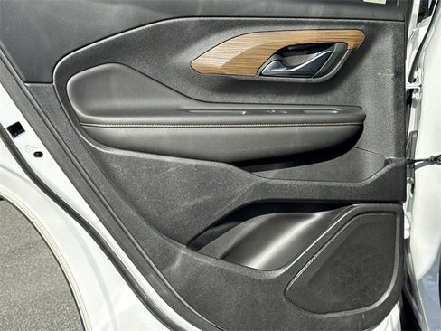 Used 2021 GMC Terrain SLE w/ Elevation Edition image 21