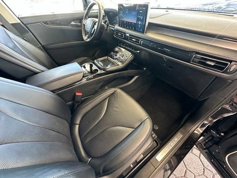 Used 2023 Lincoln Nautilus Reserve w/ Monochromatic Package AWD/4WD image 23