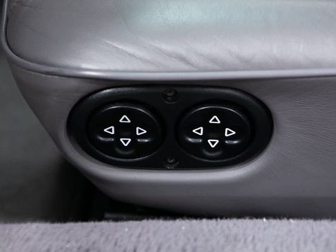 Used 1992 Porsche 911 Turbo image 17