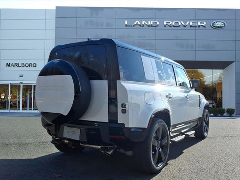 New 2026 Land Rover Defender 110 V8 image 2