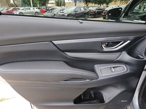 Used 2024 Subaru Ascent Limited w/ Technology Package image 11