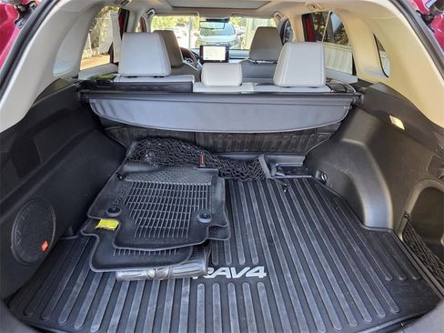Used 2023 Toyota RAV4 Limited image 16