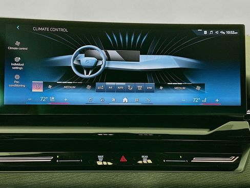 Used 2025 BMW 530i w/ M Sport Package image 16