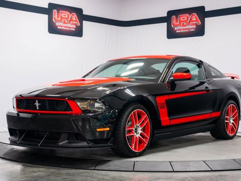Used 2012 Ford Mustang Boss 302 RWD image 2
