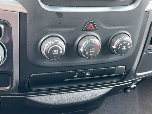 Used 2024 RAM 1500 Classic SLT image 25