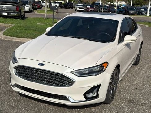 Used 2019 Ford Fusion Titanium FWD image 11
