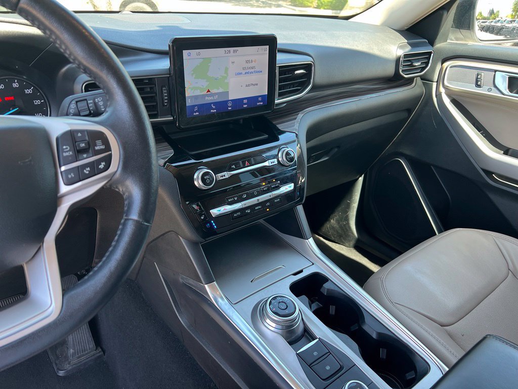Used 2023 Ford Explorer Limited AWD/4WD image 32