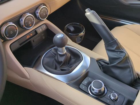 New 2025 MAZDA MX-5 Miata Grand Touring w/ Appearance Package image 27