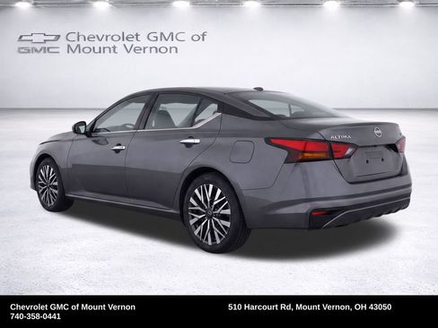 Used 2024 Nissan Altima 2.5 SV FWD image 3