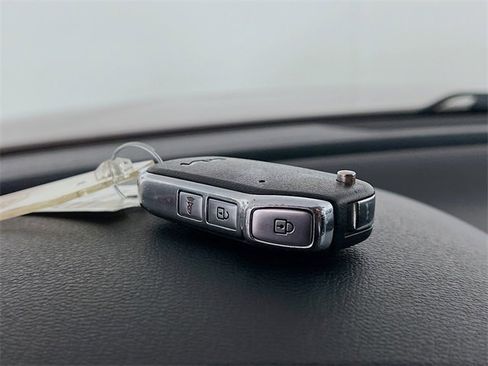 Used 2023 Kia Soul LX w/ LX Technology Package image 27