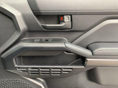 Used 2025 Toyota 4Runner SR5 image 19